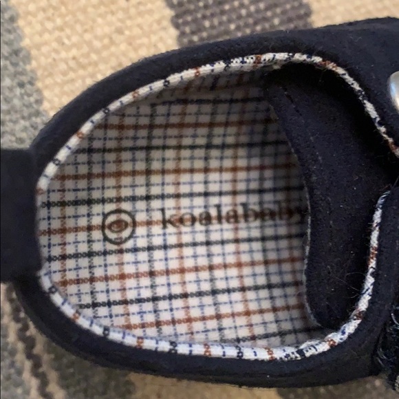 Adorable Baby Boy Shoes - Picture 3 of 4